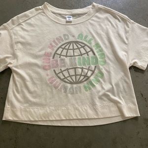 Cute Cropped Shirt for Girl between the ages 7-10